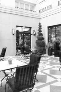 George V Four Seasons Courtyard